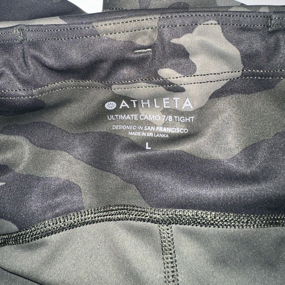 Athleta Ultimate Stash Pocket‎ Green Camo 7/8 Length Tight Women’s Size Large - Picture 6 of 11